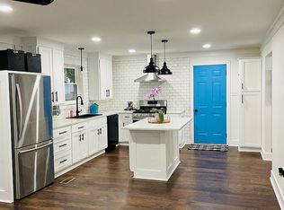 910 E Maryland Ave, Sherwood, AR 72120