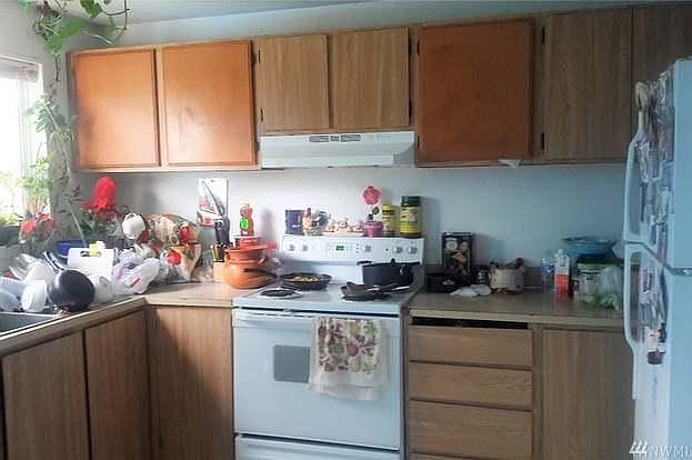 2nd image of 916 75th St E APT D