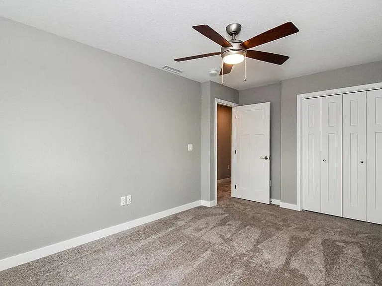 1817 NE Heritage Dr — Photo 13