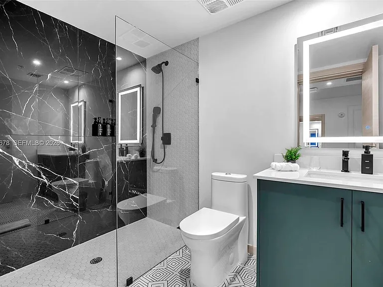 4220 Laguna St #505 — Photo 18