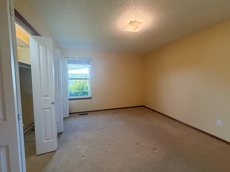 364 SE Davis Ct #364 — Photo 32