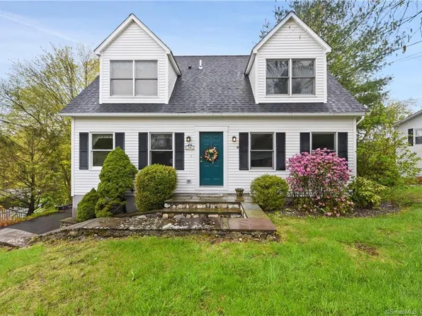 15 Berkshire Drive, Brookfield, CT 06804