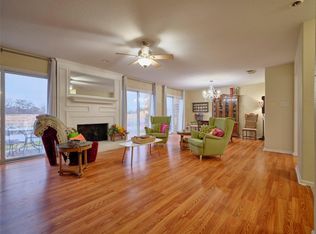 1817 Veranda Dr, West Columbia, TX 77486