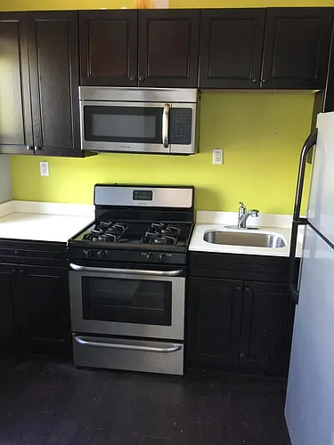 5400 Walnut St Photo 1