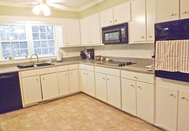 Kitchen 1