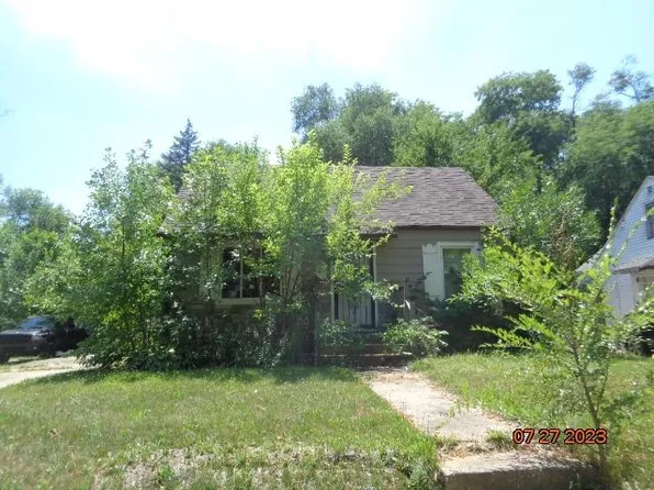 1708 Loomis St, Rockford, IL 61102