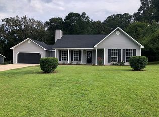 112 Caldwell Ct, Daleville, AL 36322