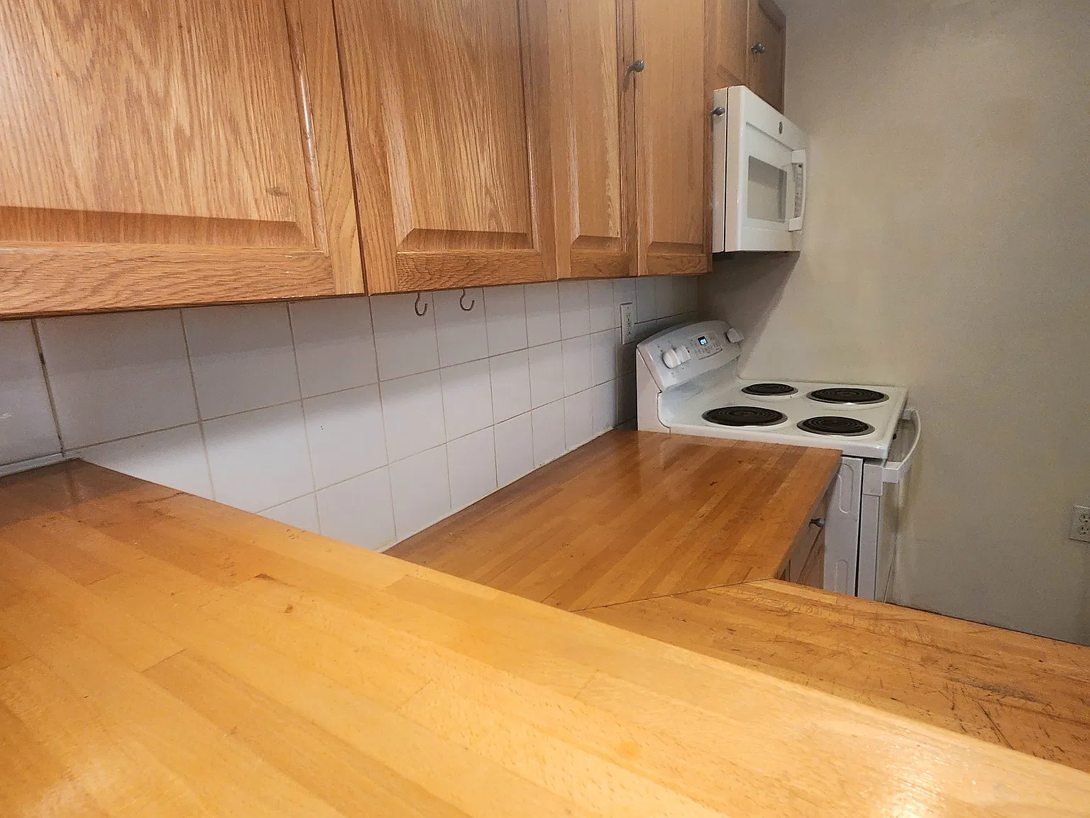 6 bed, 1650 sqft, $2,790 — Photo 4
