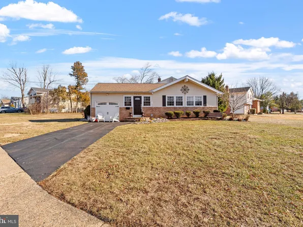 2300 Andover Rd, Cinnaminson, NJ 08077