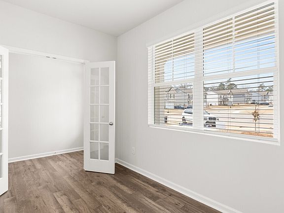 3rd image of 274 Thompson Ridge Ln