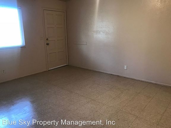 3rd image of 1016 N Leslie St APT D