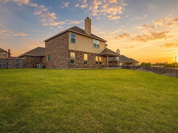 2nd image of 1537 Silverstone Dr
