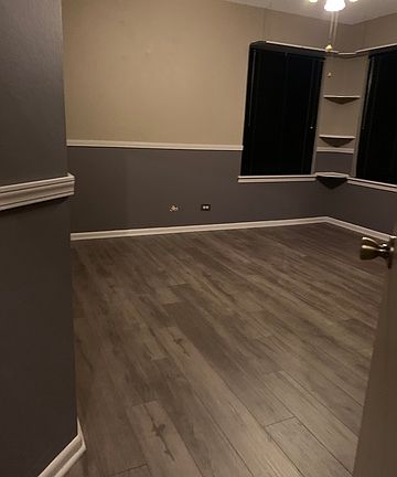 4th image of 322 Green Meadow Blvd