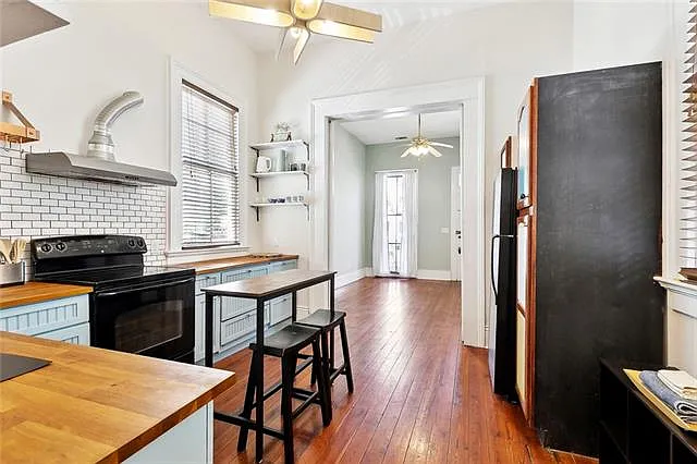 2748 Bienville St — Photo 8