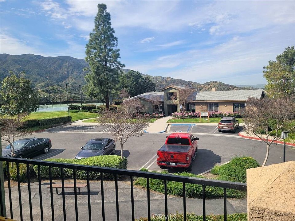 1st image of 2588 Avenida Del Vis APT 204