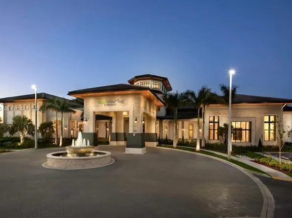 8015 NW 104th Ave APT 37, Doral, FL 33178