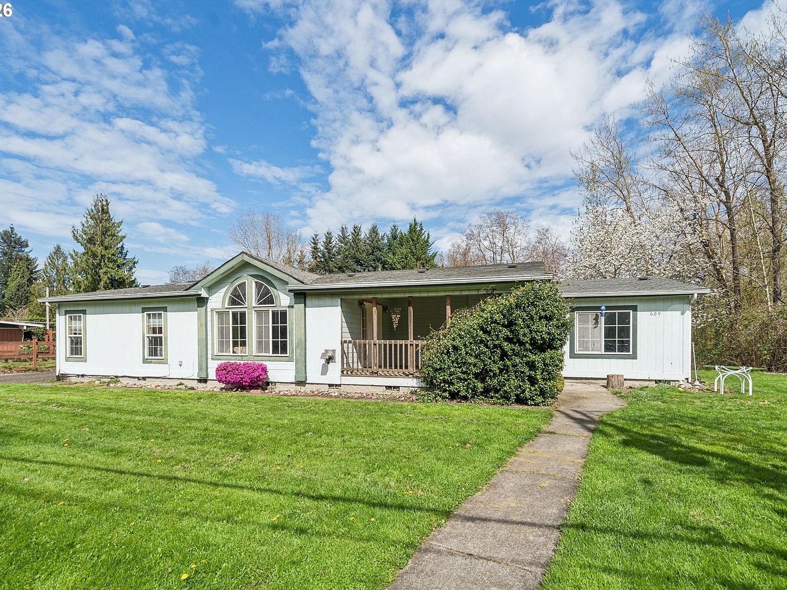 609 NE South Shore Rd, Portland, OR 97211 | Zillow