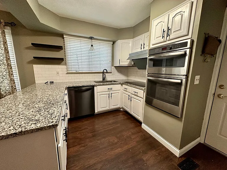 12937 Weatherfield Dr — Photo 15