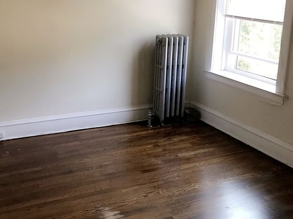 4th image of 1918 W Morse Ave APT 3N