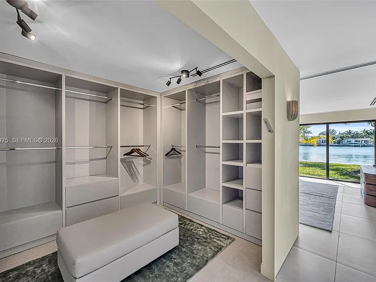 1170 S Biscayne Point Rd — Photo 28