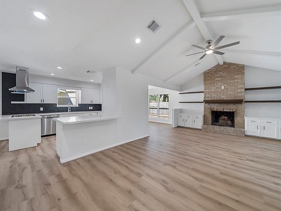 3rd image of 12807 Bonnywood Ln
