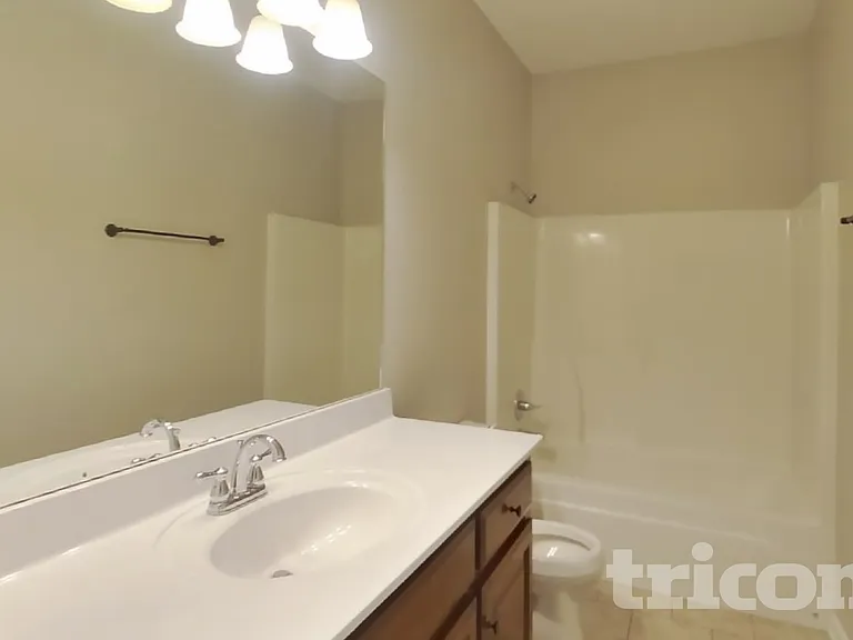 110 Cottage Trce — Photo 13