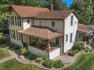 707 East St, Three Rivers, MI 49093