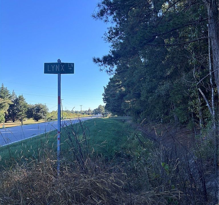 1st image of Lynx Ln
