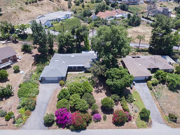 2nd image of 2249 Puesta Del Sol