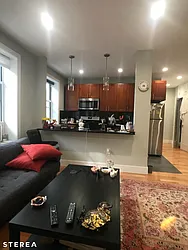Rented by Sterea Agency