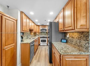 364 Golfview Rd APT 505, North Palm Beach, FL 33408