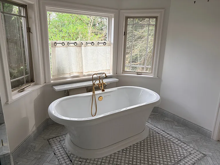 8527 NE 127th St — Photo 5