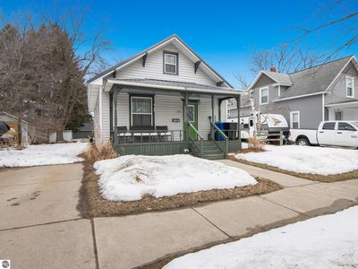 817 E Loomis St, Ludington, MI, 49431