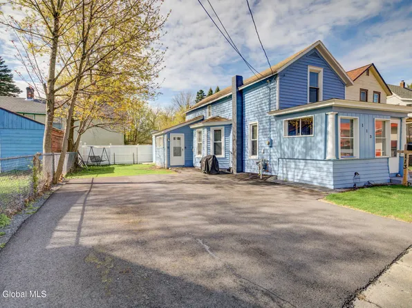 113 W 8th Avenue, Gloversville, NY 12078