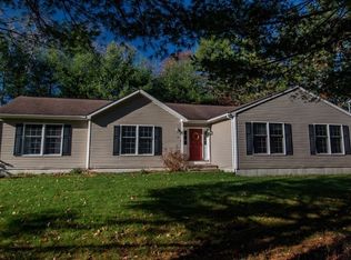 59 Rochester Rd, Carver, MA 02330