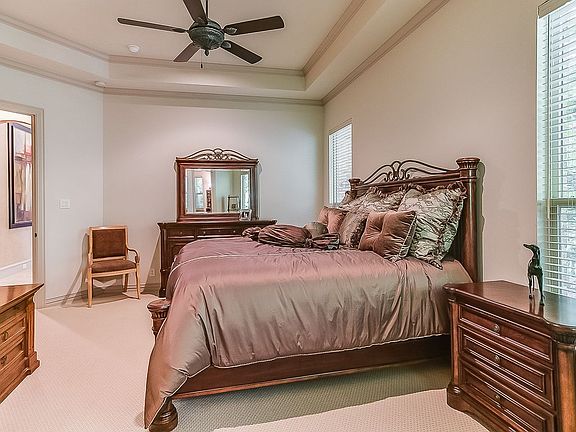 2nd image of 6416 Carlton Ct