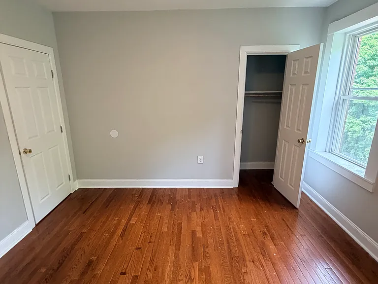 37 William St #3 — Photo 13
