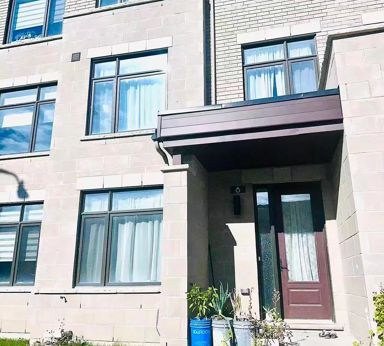 3 bed, $3,550 — Photo 1