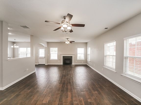 5th image of 7310 Green Ash Dr