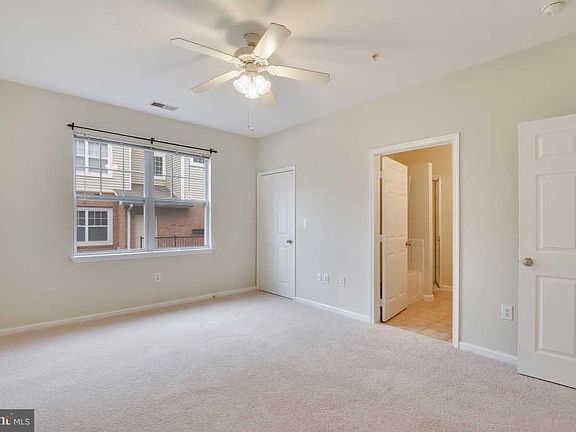 4th image of 19623 Galway Bay Cir APT 103