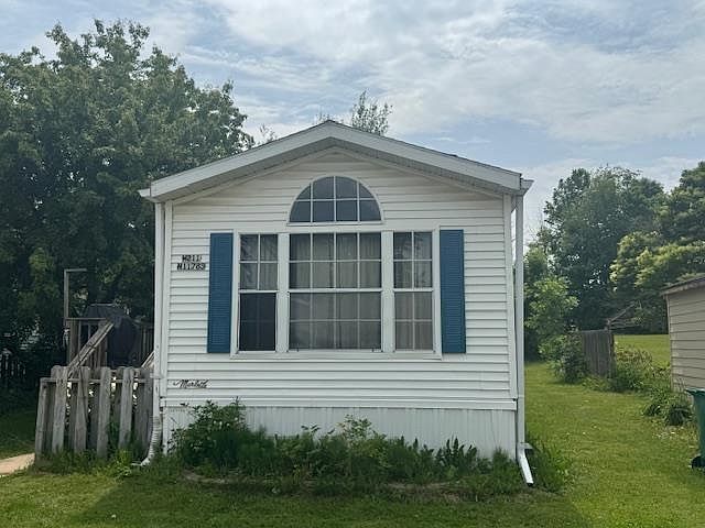 1st image of W211N11783 Hilltop Cir