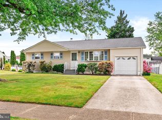 857 Estates Blvd, Hamilton, NJ 08690
