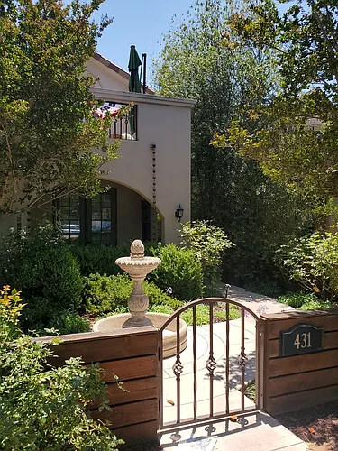 431 I Ave Photo 1