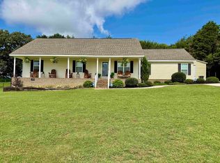 330 Cloverleaf Cir, Killen, AL 35645
