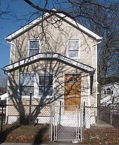 1st image of 187-43 Tioga Dr
