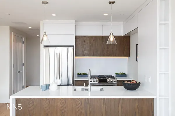 Sold by MNS | media 8