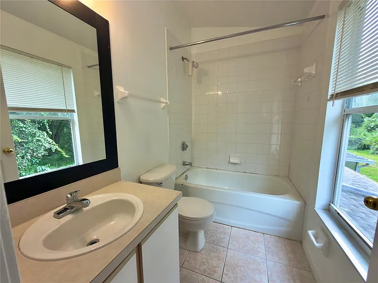 30209 Swinford Ln — Photo 13
