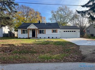 5718 Webster Dr, Sylvania, OH 43560