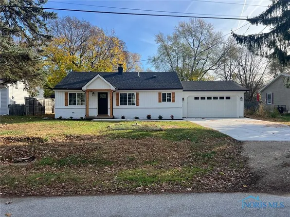 5718 Webster Dr, Sylvania, OH 43560