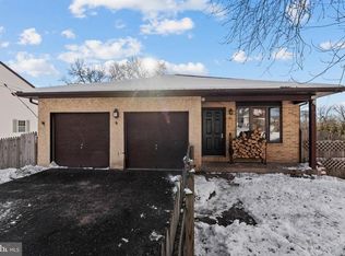 611 S 9th St, Perkasie, PA 18944